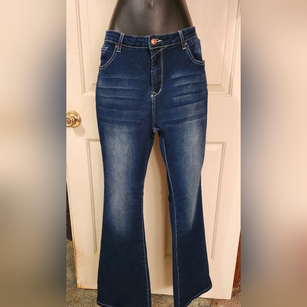 Classic Women's Dark Wash Flare Leg Blue Jeans